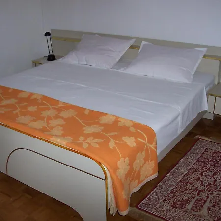 Guest house Center