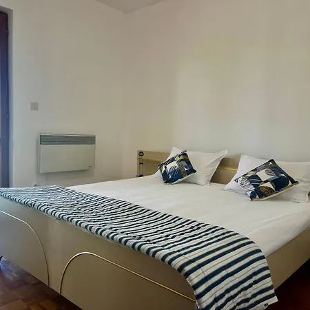 Guest house Center